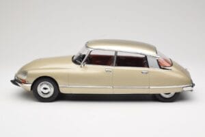 Citroen DS 23 Pallas Bege Norev 1:12 121730 Metal - imagem 3 de 6