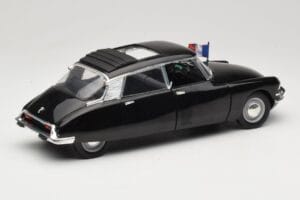 Citroen DS Presidentielle Cinzento Solido 1:18 8035 Metal - imagem 3 de 8