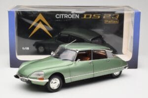 Citroen DS23 Pallas Verde Norev 1:18 181570 Metal - imagem 8 de 8