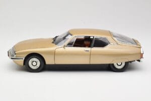 Citroen SM Maserati Dourado Norev 1:18 181585 Metal - imagem 4 de 8