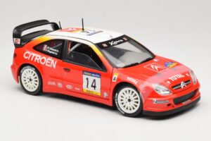 Citroen Xsara T4 WRC #14 P. Bugalski / J-P. Chiaroni WRC 2001 Solido 1:18 9021 Metal - imagem 6 de 8