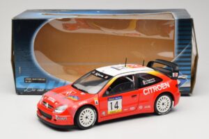 Citroen Xsara T4 WRC #14 P. Bugalski / J-P. Chiaroni WRC 2001 Solido 1:18 9021 Metal - imagem 8 de 8