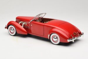 Cord 812 Cabriolet Vermelho American Muscle 1:18 32158 Metal - imagem 7 de 8