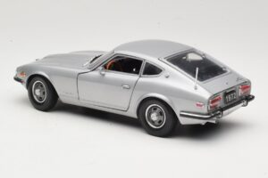 Datsun 240Z S30 Prata Sun Star 1:18 3503 Metal - imagem 7 de 8