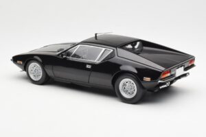 De Tomaso Pantera Preto Kyosho 1:18 08851BK Metal - imagem 7 de 8
