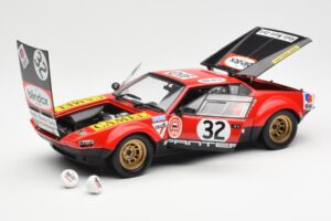 De Tomaso Pantera #32 Jaquemin / Deprez 24 Hours of Le Mans 1972 Kyosho 1:18 08855B Metal - imagem 2 de 8