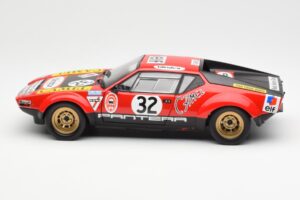 De Tomaso Pantera #32 Jaquemin / Deprez 24 Hours of Le Mans 1972 Kyosho 1:18 08855B Metal - imagem 4 de 8