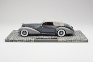 Delage D8 120 Cabriolet Cinzento & Cinzento Escuro Minichamps 1:18 107115134 Metal - imagem 3 de 6