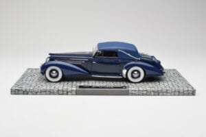 Delage D8-120 Cabriolet Two Tone Azul Minichamps 1:18 107115132 Resina - imagem 3 de 6