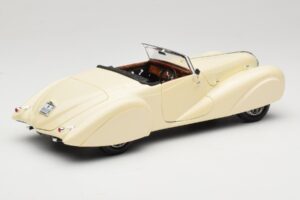 Delahaye Cabriolet Creme Guiloy 1:18 68580 Metal - imagem 3 de 8