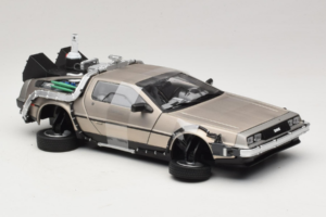 DeLorean DMC-12 Back to the Future Time Machine Sun Star 1:18 2710 Metal - imagem 4 de 6