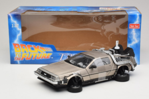 DeLorean DMC-12 Back to the Future Time Machine Sun Star 1:18 2710 Metal - imagem 6 de 6
