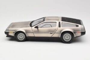 DeLorean DMC-12 LK Prata Sun Star 1:18 2701 Metal - imagem 4 de 8