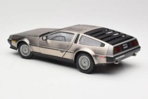 DeLorean DMC-12 LK Prata Sun Star 1:18 2701 Metal - imagem 7 de 8