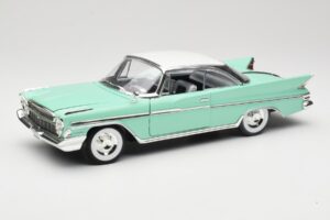 DeSoto Adventurer Verde American Mint 1:18 92738 Metal