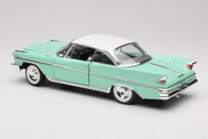 DeSoto Adventurer Verde American Mint 1:18 92738 Metal - imagem 7 de 8