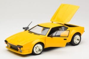 De Tomaso Pantera Amarelo Hot Wheels 1:18 27809 Metal - imagem 2 de 8