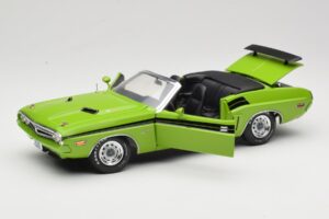 Dodge Challenger Cabriolet Verde Greenlight 1:18 12803-06G Metal - imagem 2 de 8