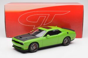 Dodge Challenger SRT Hellcat Verde GT Spirit 1:18 GT168 Resina - imagem 6 de 6