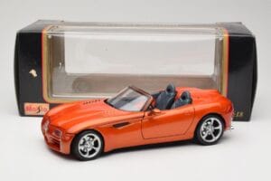 Dodge Concept Vehicle Laranja Maisto 1:18 50323 Metal - imagem 8 de 8