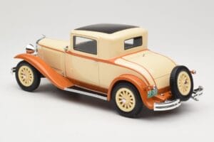 Dodge Eight DG Coupe Bege BoS Models 1:18 BOS289 Resina - imagem 5 de 6