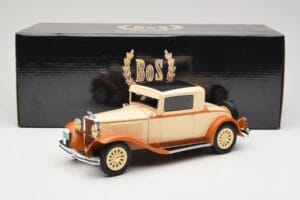 Dodge Eight DG Coupe Bege BoS Models 1:18 BOS289 Resina - imagem 6 de 6