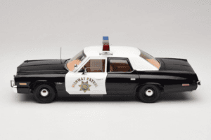 Dodge Monaco Highway Patrol CHiPS Auto World 1:18 AWSS112/06 Metal - imagem 4 de 8