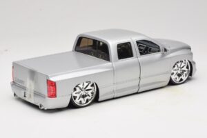 Dodge Ram Tuned Prata Jada 1:18 63162-SM Metal - imagem 3 de 8