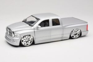 Dodge Ram Tuned Prata Jada 1:18 63162-SM Metal