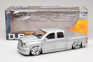 Dodge Ram Tuned Prata Jada 1:18 63162-SM Metal - imagem 8 de 8