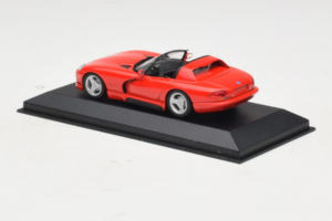 Dodge Viper RT/10 Cabriolet Vermelho Minichamps 1:43 430144032 Metal - imagem 3 de 4