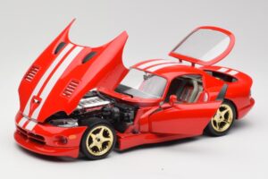 Dodge Viper GTS Vermelho Bburago 1:18 3075 Metal - imagem 2 de 8
