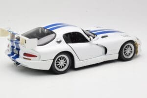 Dodge Viper GTS-R GT2 Branco 1997 Maisto 1:18 50316 Metal - imagem 3 de 8