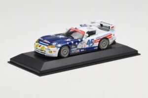 Dodge Viper GTS-R #45 Hezemans / Bunting / Zonca / Gregg Rolex 24 at Daytona 2002 Minichamps 1:43 400021445 Metal - imagem 2 de 4