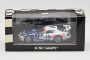 Dodge Viper GTS-R #45 Hezemans / Bunting / Zonca / Gregg Rolex 24 at Daytona 2002 Minichamps 1:43 400021445 Metal - imagem 4 de 4