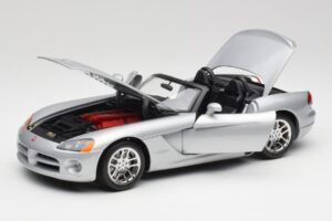 Dodge Viper SRT-10 Bright Prata Bburago 1:18 34908 Metal - imagem 2 de 8