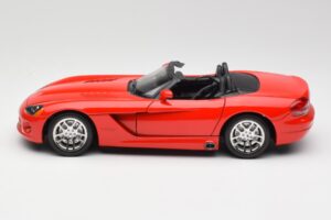 Dodge Viper SRT-10 Vermelho Bburago 1:18 3325 Metal - imagem 4 de 8