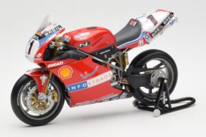 Ducati 998R WSB #1 T. Bayliss Ducati Infostrada 2002 Minichamps 1:12 122021201 Metal - imagem 2 de 6