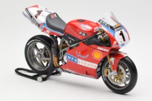 Ducati 998R WSB #1 T. Bayliss Ducati Infostrada 2002 Minichamps 1:12 122021201 Metal - imagem 4 de 6