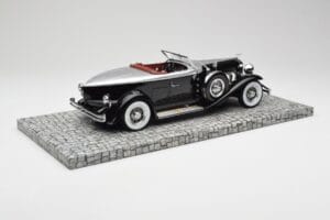 Duesenberg Model J Torpedo Disappearing Top Convertible Coupe Prata Preto Minichamps 1:18 107150431 Resina - imagem 2 de 6