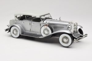 Duesenberg SJ Prata GreenLight 1:18 13525 Metal - imagem 6 de 8