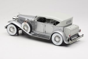 Duesenberg SJ Prata GreenLight 1:18 13525 Metal - imagem 7 de 8