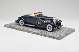 Duesenberg SJN Convertible Coupe Midnight Blue Minichamps 1:18 107150332 Metal - imagem 4 de 6
