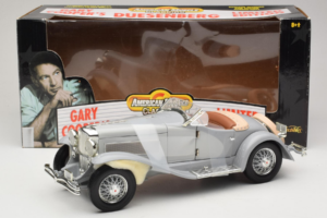 Duesenberg SJ Gary Cooper's Movie Car ERTL 1:18 7963 Metal - imagem 6 de 6