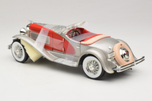 Duesenberg SJ Clark Gable's Car Prateado Vermelho ERTL 1:18 7962 Metal - imagem 5 de 6