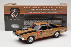 Oldsmobile 442 Hurst Hairy Olds Twin-Engine 4WD 1966 Highway 61 1:18 50089 Metal - imagem 8 de 8