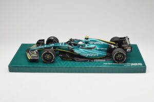 Aston Martin AMR22 #5 S. Vettel Last Race Abu Dhabi GP 2022 Minichamps 1:18 147222205 Resina