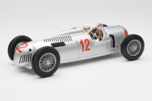 Auto Union Type C #12 H. Stuck Hungarian GP Budapest 1936 Minichamps 1:18 155361012 Metal - imagem 2 de 6