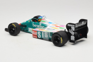 Benetton B186 #20 G. Berger F1 1986 Minichamps 1:18 80439418130 Metal - imagem 5 de 6