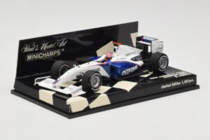 BMW Sauber F1.09 #4 R. Kubica Showcar 2009 Minichamps 1:43 400090075 Metal - imagem 2 de 5